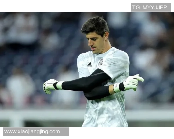 库尔图瓦：守护球门的传奇门将与他的辉煌职业生涯探秘